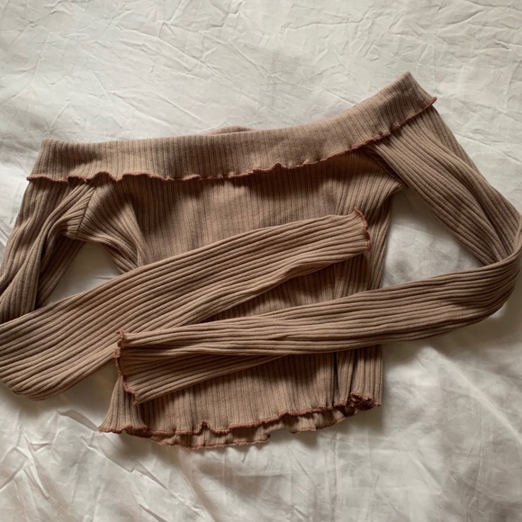 Off shoulder top -Urban Outfitters - Picture 1 of 2